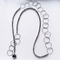 Colliers Grau